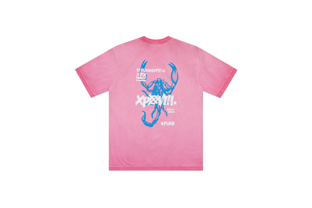 XPX SCROPION PRINT CREW NECK TEE IN PINK