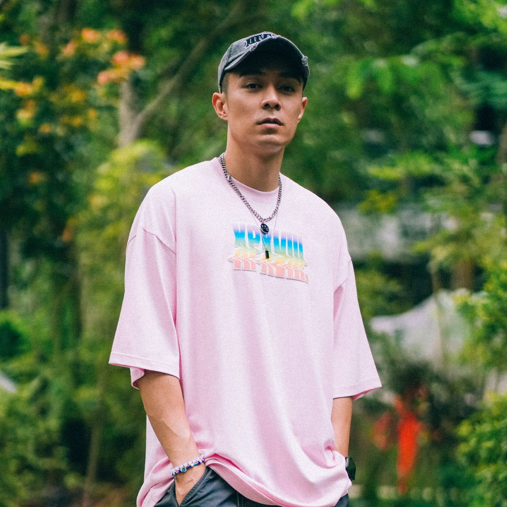 XPX PUFFY & MELTING STYLE LOGO PINK CREW NECK TEE