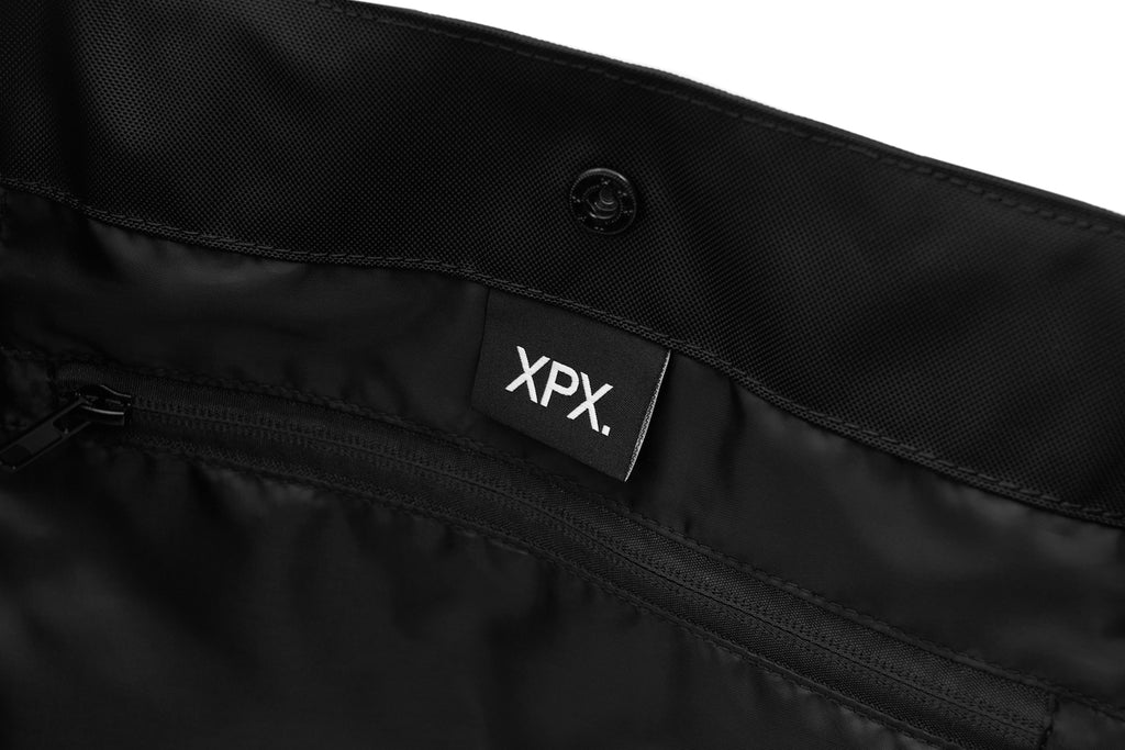 XPXVIII. MULTI POCKETS TOTE IN BLACK