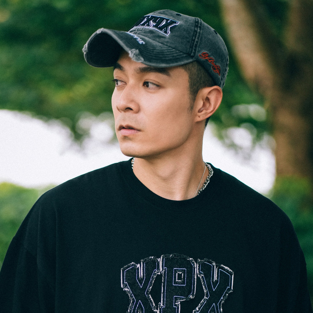XPX DENIM EMBROIDERY PRINT BLACK CREW NECK TEE