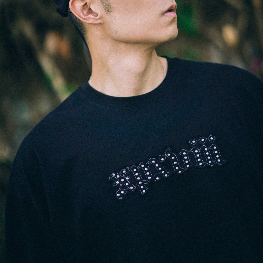 XPX XPXVIII PATCHES WITH STUDS BLACK CREW NECK TEE