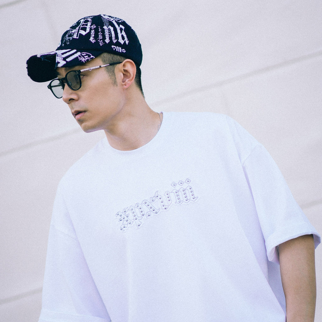 XPX XPXVIII PATCHES WITH STUDS WHITE CREW NECK TEE