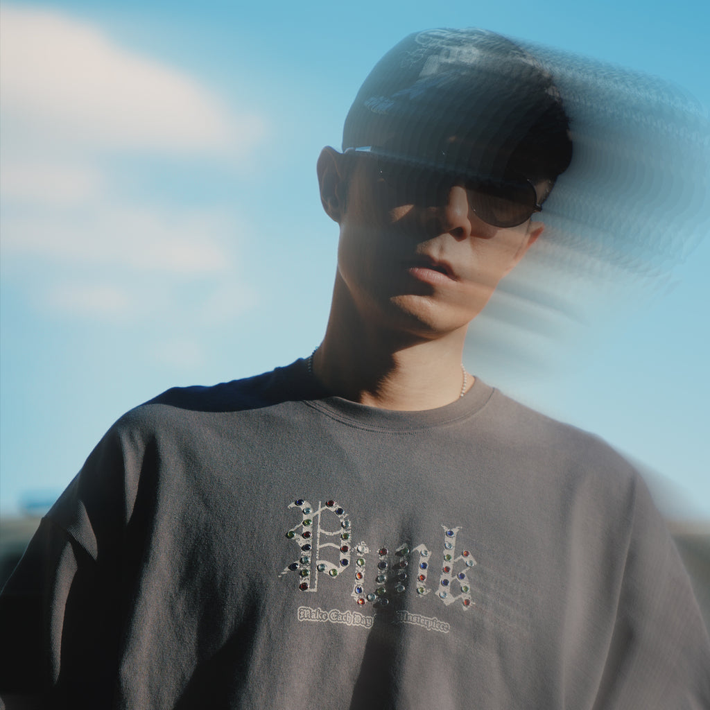 XPX PUNK WITH COLOURFUL STONES DARK GREY CREW NECK TEE