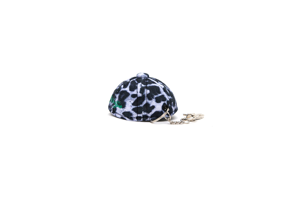 XPX LEOPARD CAP KEY HOLDER IN GREY