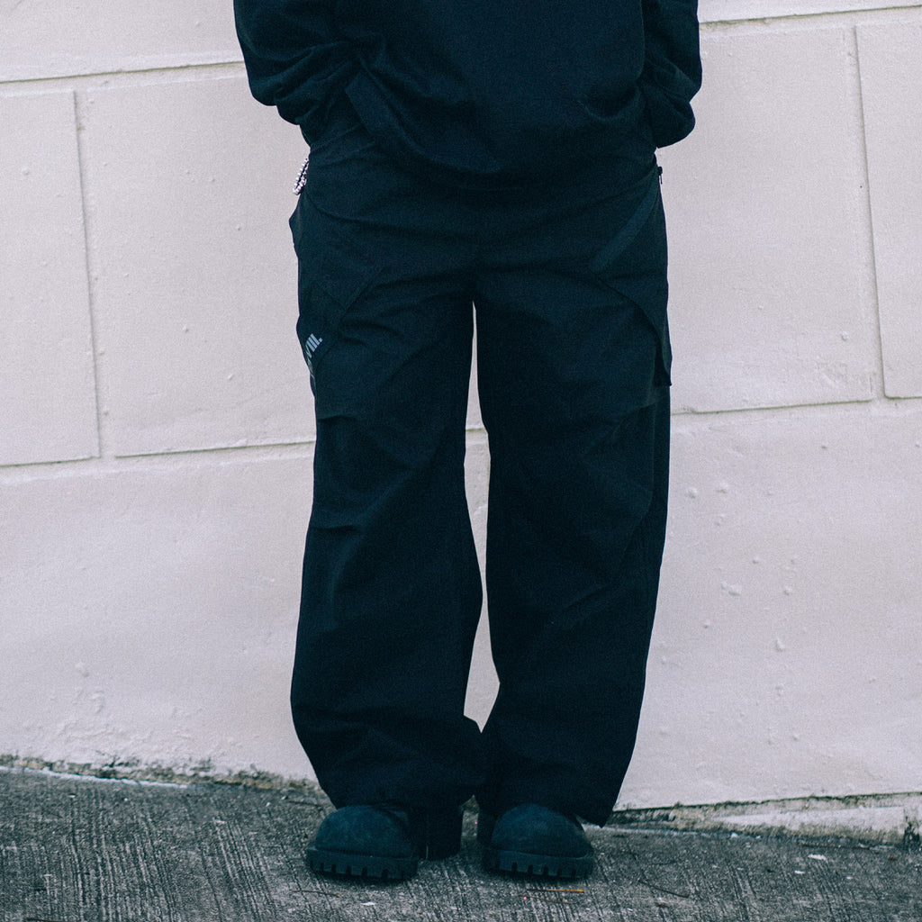 XPX FUNCTIONAL PANT WITH BIG POCKETS IN BLACK